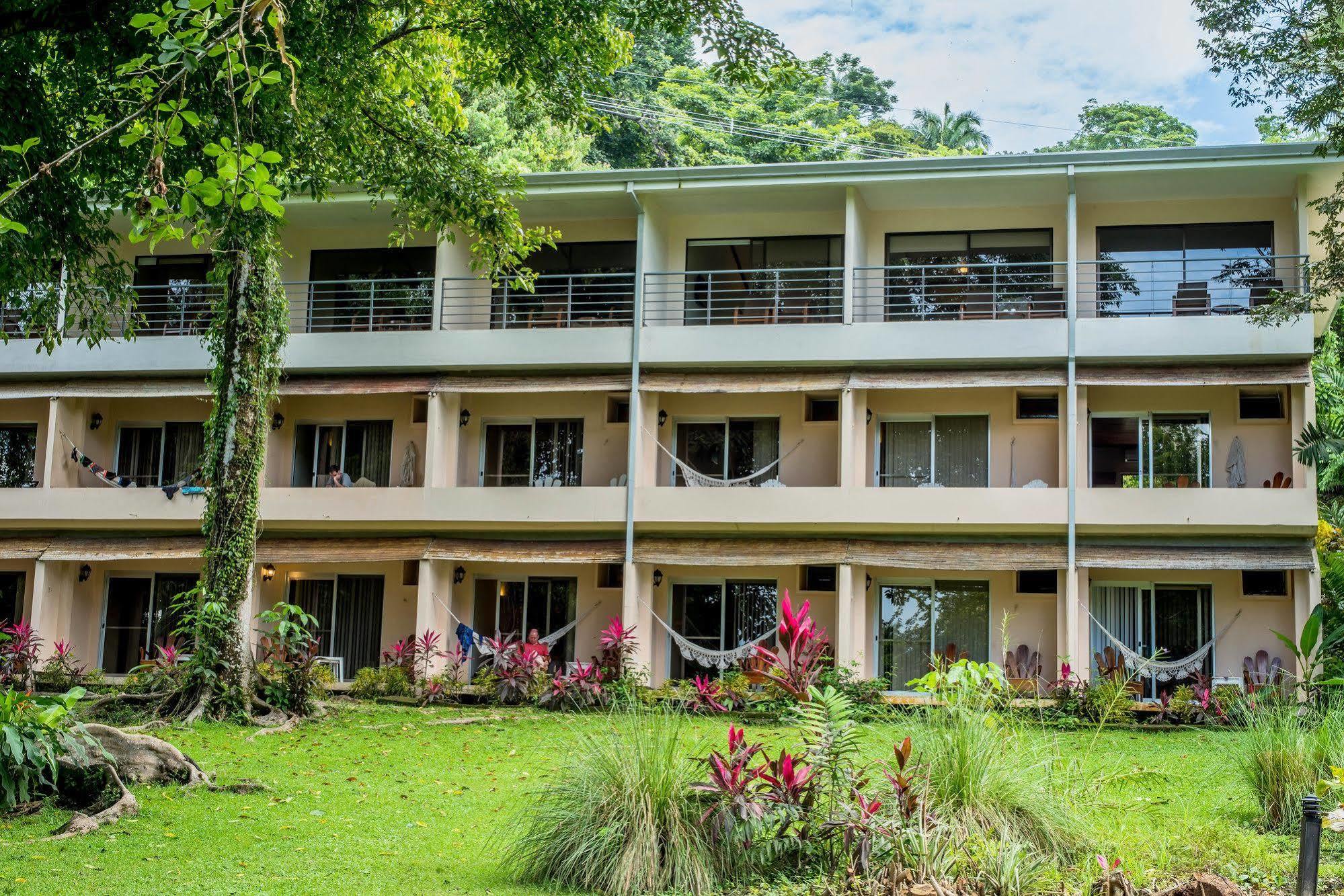Karahe Beach Hotel Manuel Antonio Exterior photo