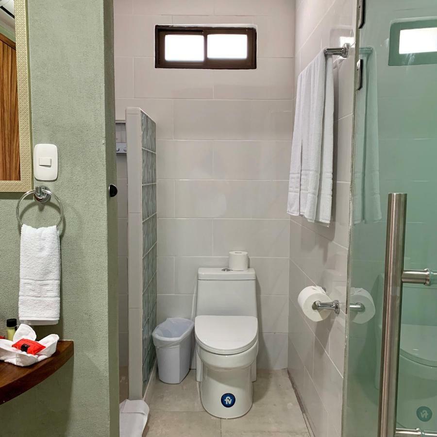 Karahe Beach Hotel Manuel Antonio Exterior photo