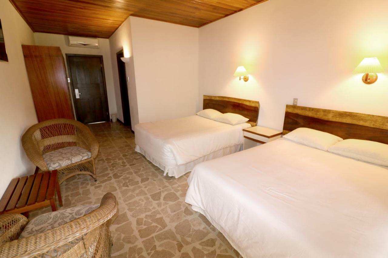 Karahe Beach Hotel Manuel Antonio Exterior photo
